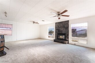 4790 Fuentes Way in Las Vegas, NV - Building Photo - Building Photo