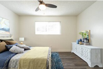 1155 Meadow Lake Dr, Unit 06 in Vista, CA - Building Photo - Building Photo