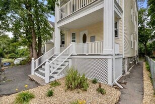 27 Fuller St, Unit 2 in Boston, MA - Building Photo