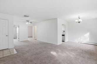 1140 Walnut Ave, Unit 17 in Grand Junction, CO - Foto de edificio - Building Photo