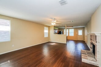 3520 Clydesdale Dr in Denton, TX - Building Photo - Building Photo