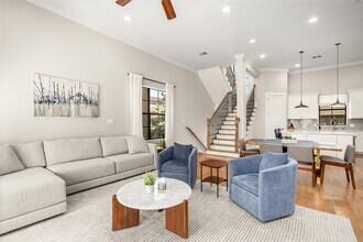 6018 Maxie St in Houston, TX - Building Photo - Building Photo