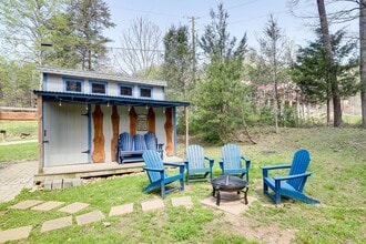 1504 Wilhite Creek Rd in Sevierville, TN - Foto de edificio - Building Photo