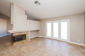 120 Mint Orchard Dr in Henderson, NV - Building Photo - Building Photo
