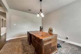 1325 Realoaks Dr in Fort Worth, TX - Building Photo - Building Photo