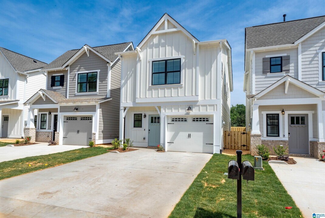 4125 Prentice St in Irondale, AL - Building Photo
