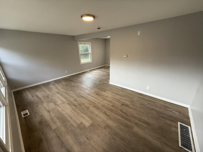 3522 E 9th Ave in Gary, IN - Building Photo - Building Photo