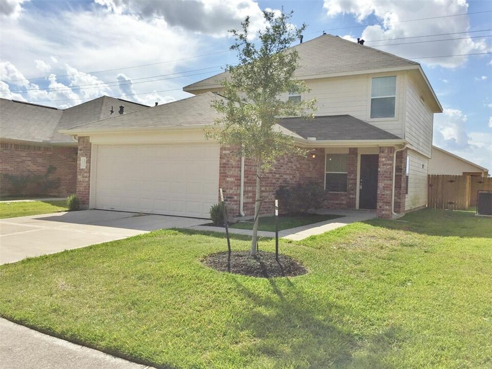 5511 Amelia Plantation Dr in Katy, TX - Foto de edificio