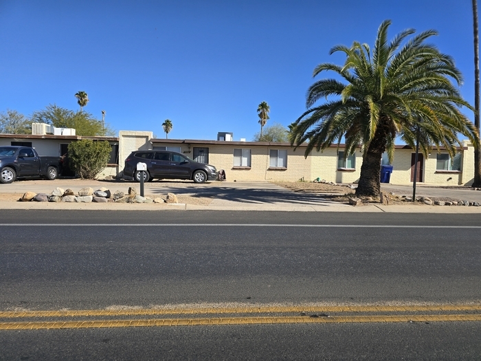 3551 S Calle Polar in Tucson, AZ - Building Photo