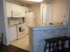 18106 Peregrines Perch Pl-Unit -5208 in Lutz, FL - Building Photo - Building Photo