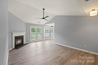 12610 Cumberland Crest Dr in Huntersville, NC - Building Photo - Building Photo