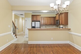 1624 Brook Hollow Dr in Greenville, NC - Building Photo - Building Photo