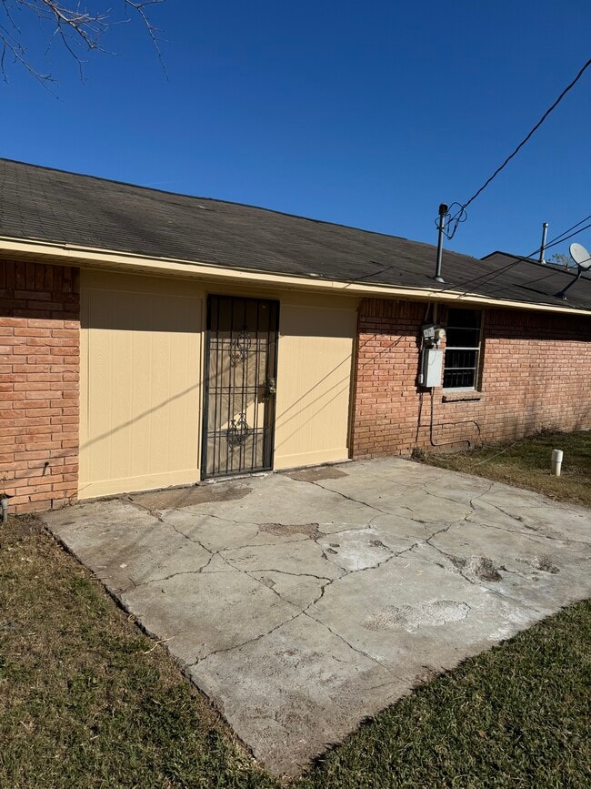 3803 Westhampton Dr in Houston, TX - Building Photo - Building Photo