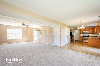 3729 Pursley Ln in Indianapolis, IN - Foto de edificio - Building Photo