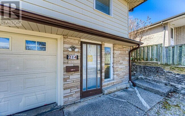214 Ingleside Pl in Kitchener, ON - Building Photo - Building Photo