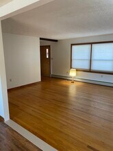 512 Flanders St in Southington, CT - Foto de edificio - Building Photo