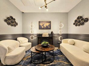 1214 N La Salle Dr, Unit 2J in Chicago, IL - Building Photo - Building Photo