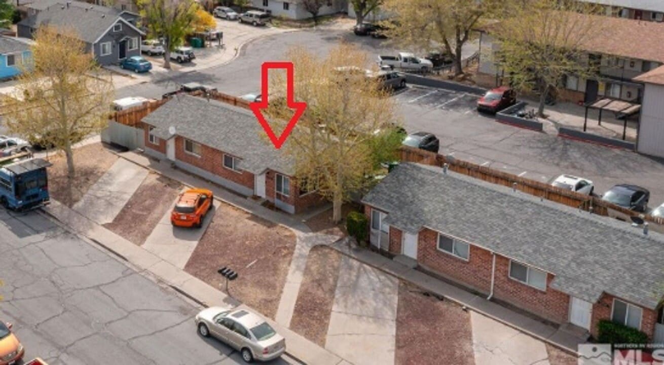 2551 E St in Sparks, NV - Foto de edificio