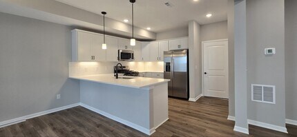 1209 Ayla Ave in Uniontown, OH - Building Photo - Building Photo