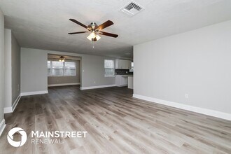 6040 7th Ave in New Port Richey, FL - Building Photo - Building Photo