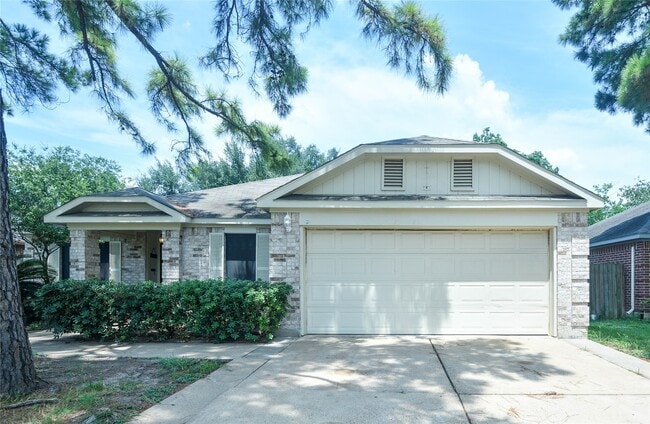property at 17902 Autumn Hills Dr