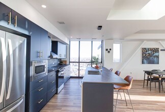 The Halo Apartments in Winnipeg, MB - Building Photo - Building Photo