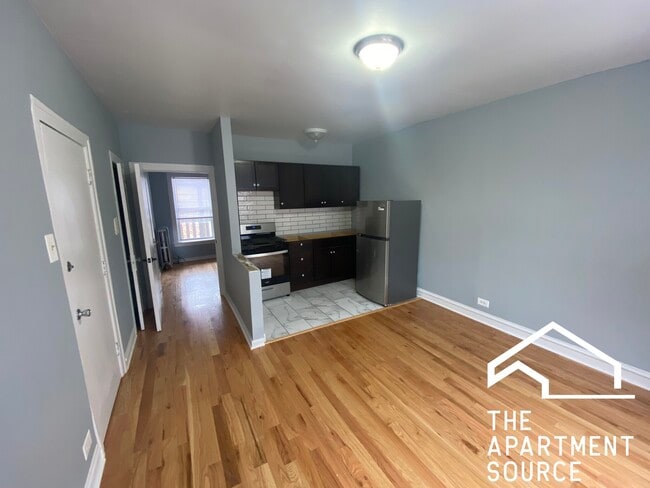 property at 5662 N Ridge Ave