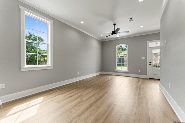 5733 Dominican Ln in Baton Rouge, LA - Building Photo - Building Photo