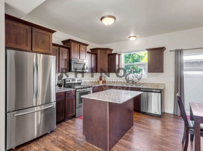 1544 S 840 W in Woods Cross, UT - Building Photo - Building Photo