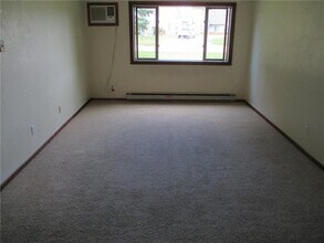 104 Edgewood St in New York Mills, MN - Building Photo - Building Photo
