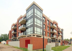 Bentley Condo in Edmonton, AB - Building Photo