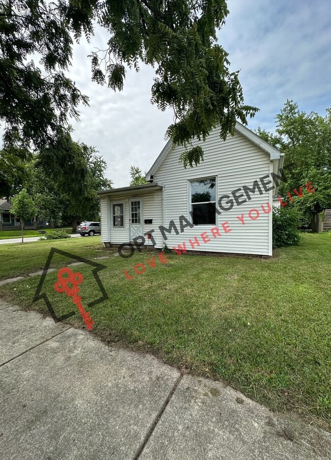2002 Underwood St in Lafayette, IN - Building Photo - Building Photo