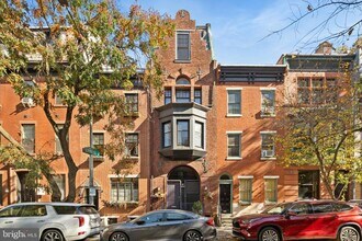 317 S 18th St in Philadelphia, PA - Building Photo - Building Photo