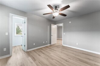 109 2nd Ave SW in Gravette, AR - Building Photo - Building Photo