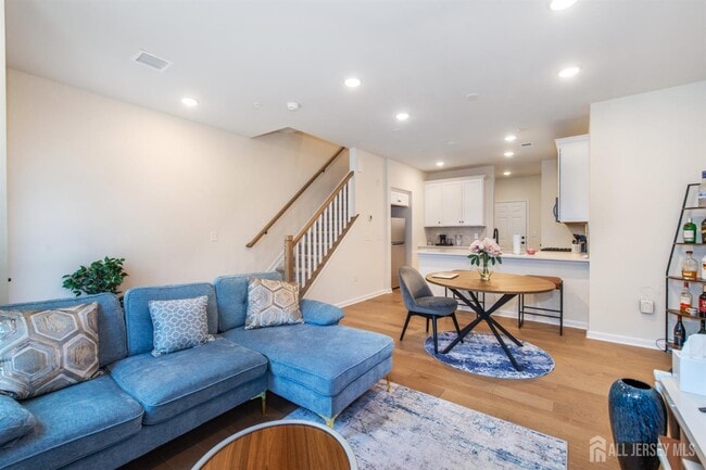 property at 222 Jessie Pl