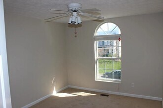 6985 Yellow Oak Ln in Knoxville, TN - Building Photo - Building Photo