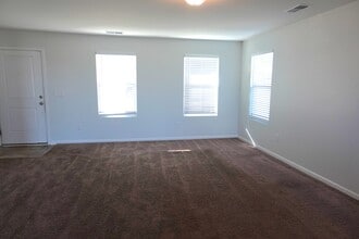 7025 Luna Mae Ct in Boiling Springs, SC - Building Photo - Building Photo