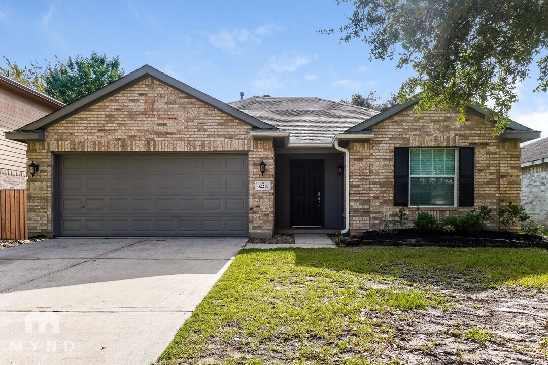 32215 Archer Park in Conroe, TX - Building Photo