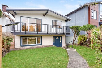 3011 E 29th Ave, Unit SI ID1390075P in Vancouver, BC - Building Photo - Building Photo