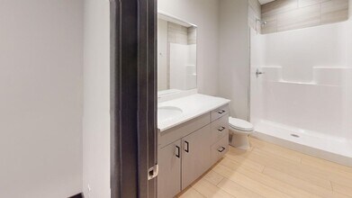 712 11th Ave SE in Minneapolis, MN - Building Photo - Building Photo