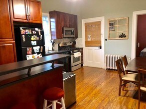 798 Undercliff Ave-Unit -1 in Edgewater, NJ - Building Photo - Building Photo