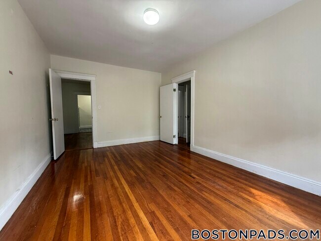 231 Park Dr. in Boston, MA - Building Photo - Building Photo