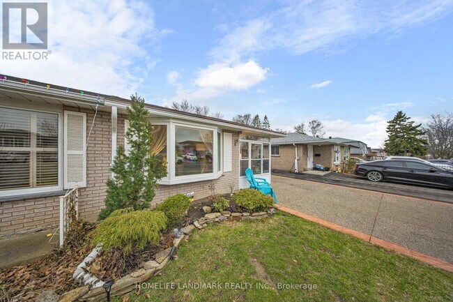 property at 741 Eaglemount Crescent