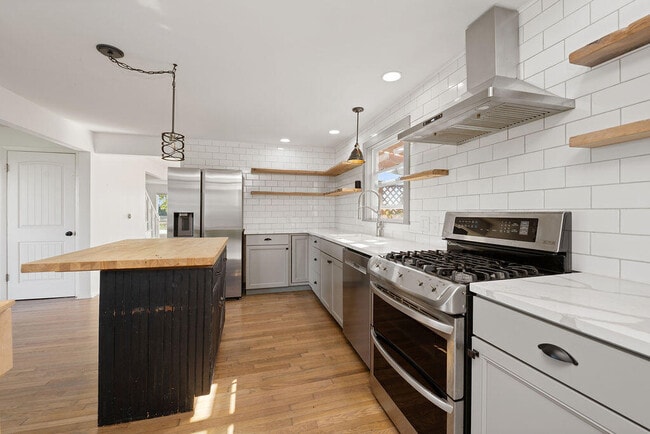 N1033 Co Rd K in Sharon, WI - Building Photo - Building Photo