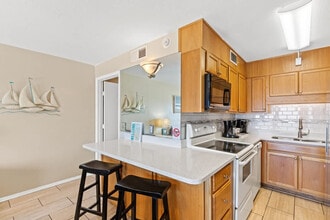 8743 Thomas Dr, Unit SI FL10-ID1355042P in Panama City Beach, FL - Building Photo - Building Photo