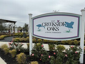 3127 Maverick Lp in Oyster Creek, TX - Building Photo