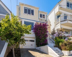 2106 Castro St in San Francisco, CA - Building Photo - Building Photo