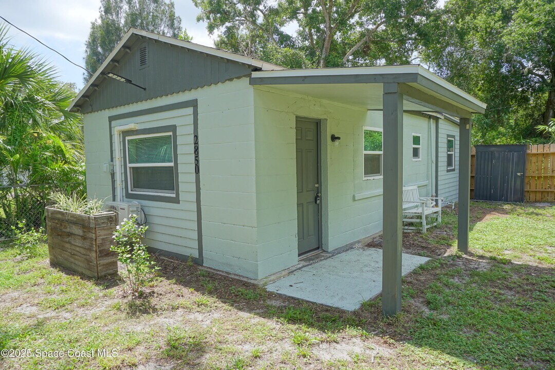 2850 Shwonda Ave NE in Palm Bay, FL - Building Photo