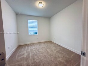 259 SW 169th Ln in Pembroke Pines, FL - Building Photo - Building Photo