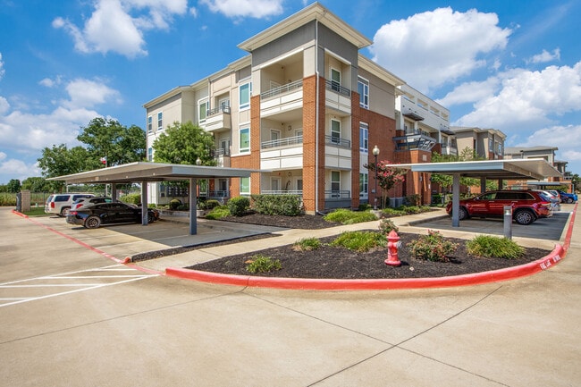 Palladium Aubrey in Aubrey, TX - Foto de edificio - Building Photo